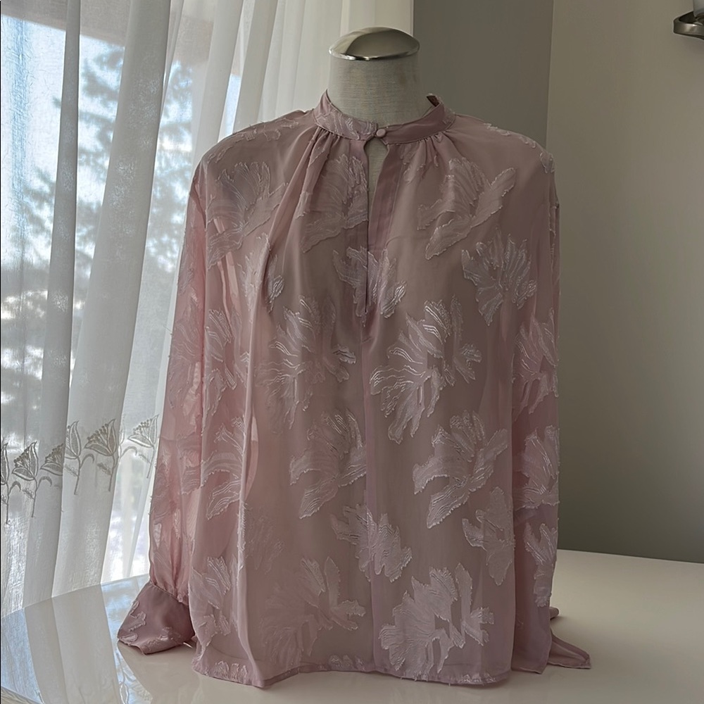 H & M Elegant Pink sheer key hole blouse size small